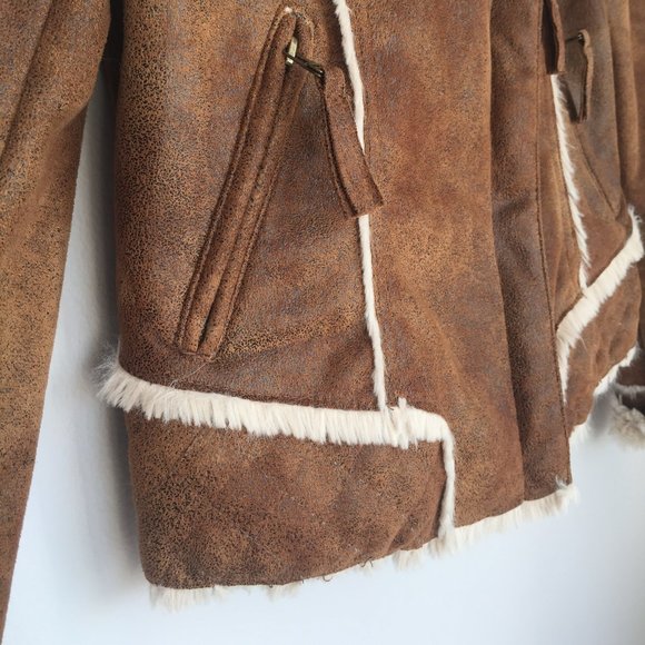 Luxurious Faux Fur Jacket - stash for Fall/Winter - Picture 2 of 7